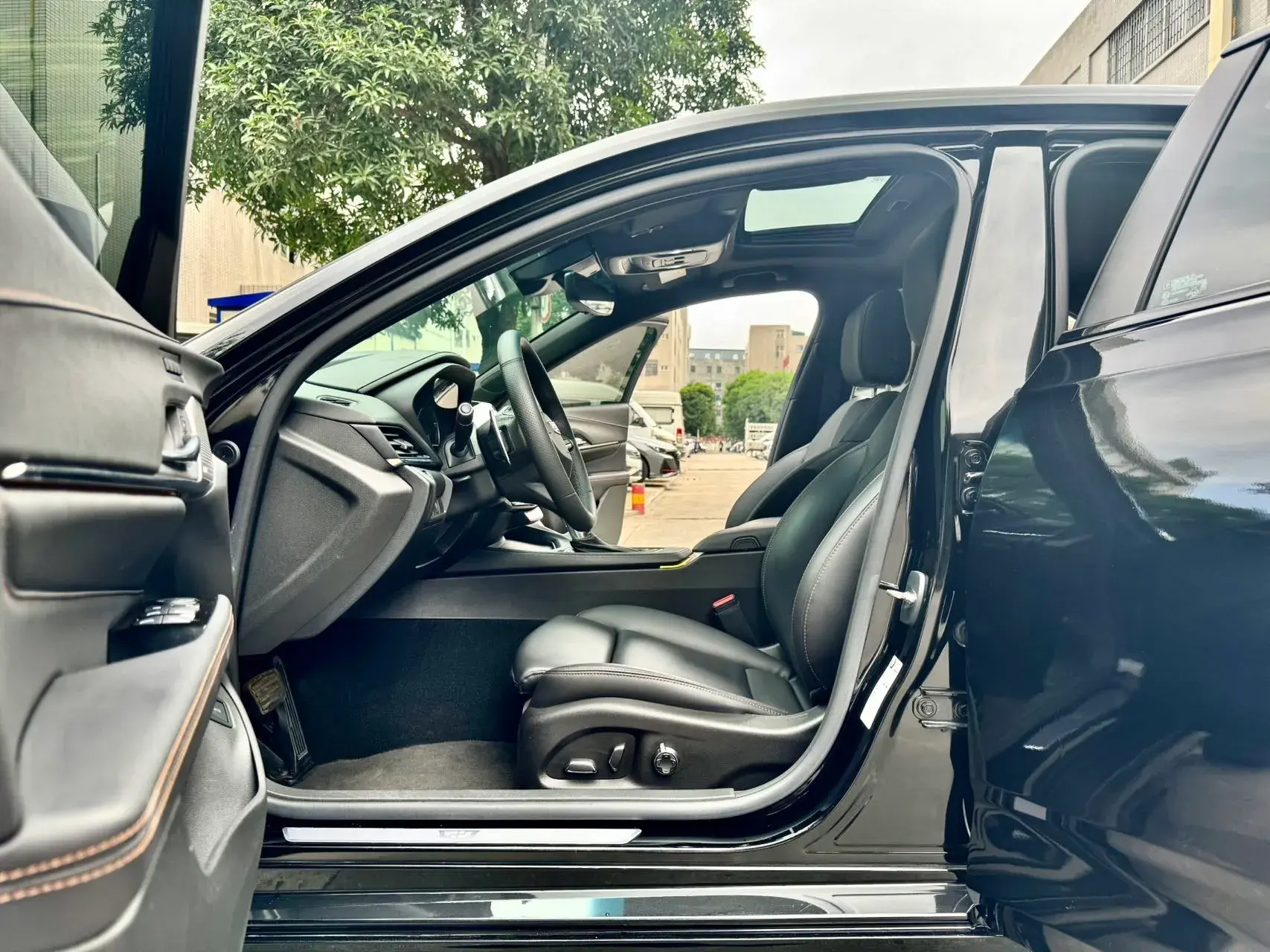 2022 CADILLAC CT4 thumbnail 4