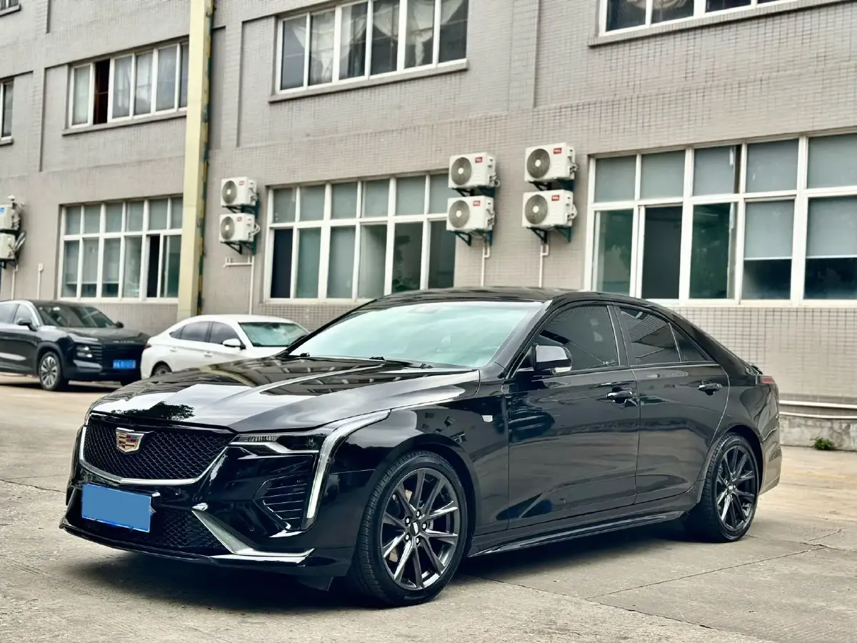 2022 Cadillac CT4 2.0T 237HP L4 8AT