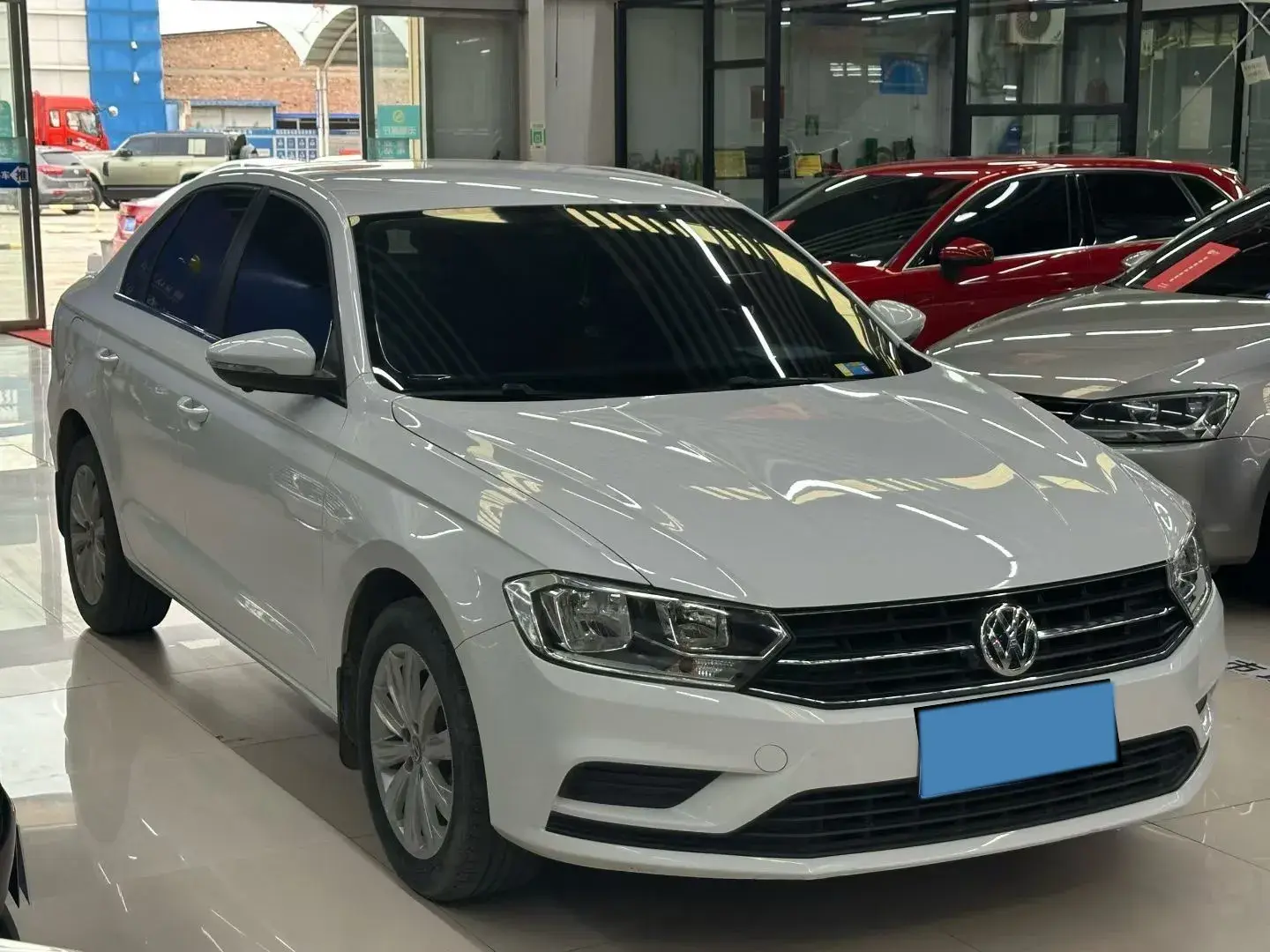 2019 VOLKSWAGEN BORA thumbnail 3