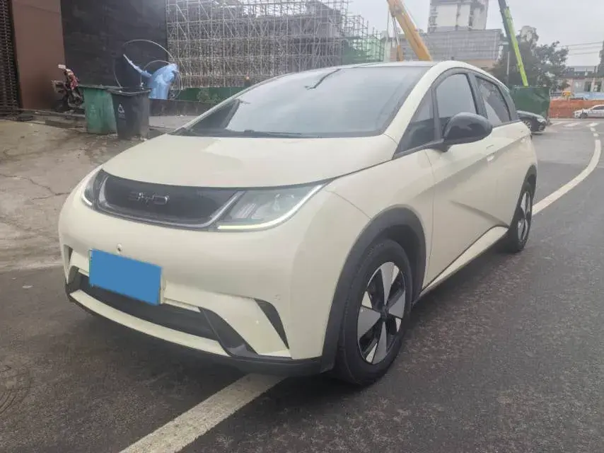 2023 BYD Dolphin BEV 44.928KWH