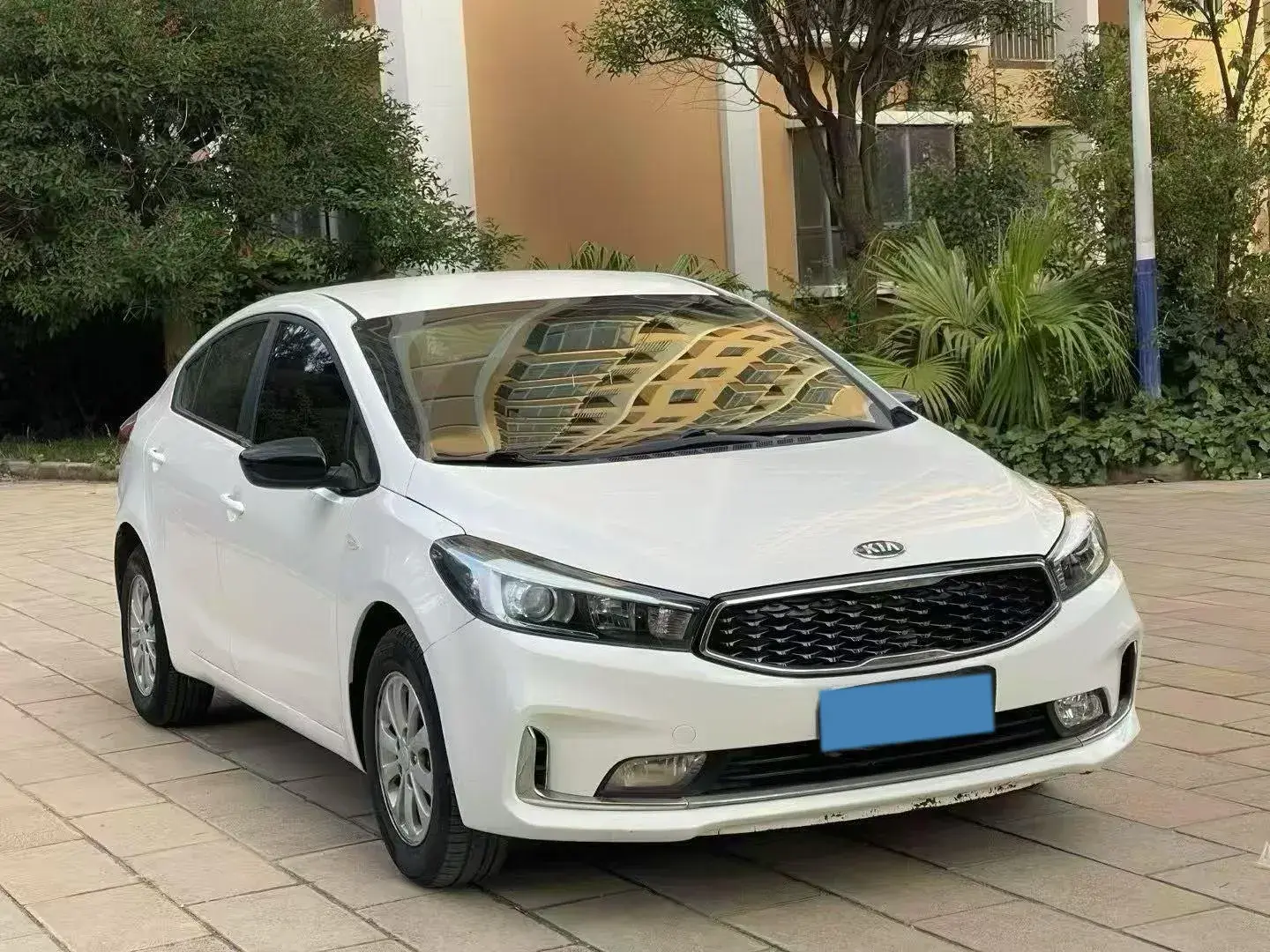 2016 KIA K3 thumbnail 3