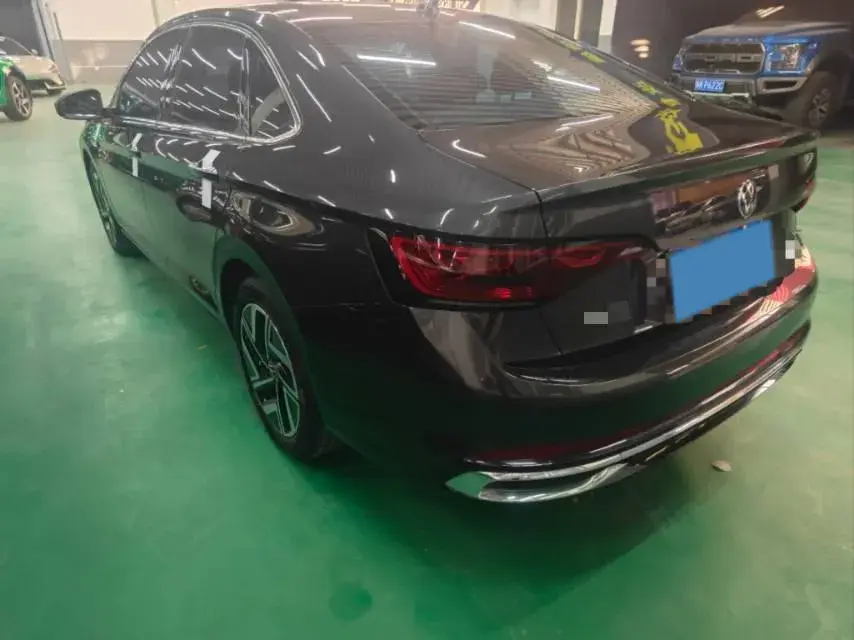 2023 VOLKSWAGEN SAGITAR thumbnail 4