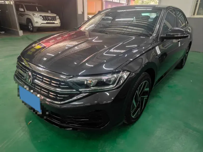 2023 VOLKSWAGEN SAGITAR view 1