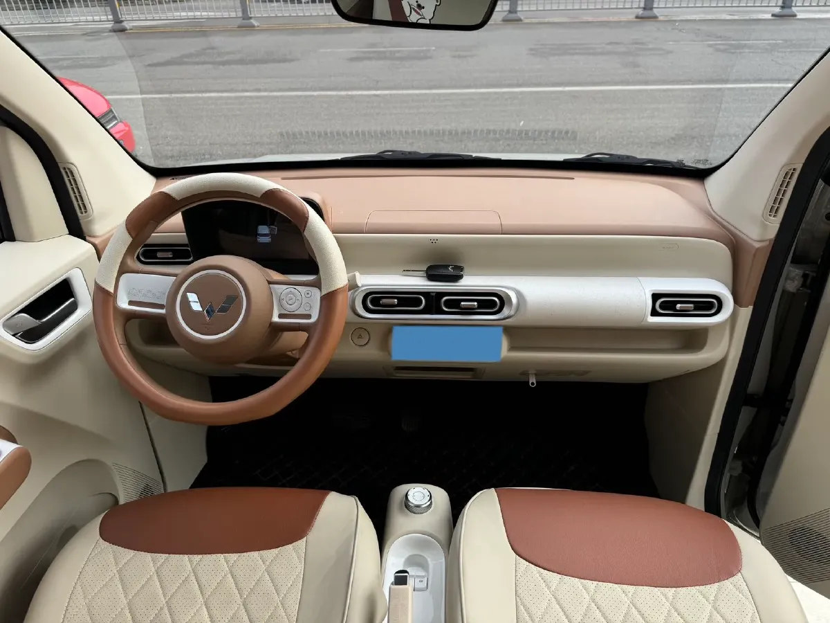 2024 WuLing HongGuang MINI EV BEV 17.3KWH,autocango,china used car exporter,china ev exporter,chinese used car exporter,chinese used ev exporter