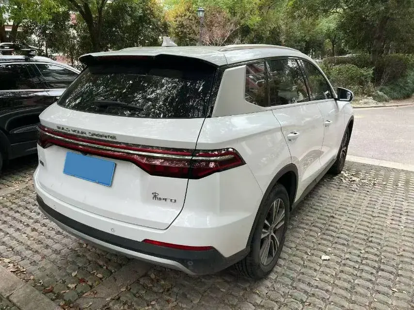 2019 BYD SONG thumbnail 3