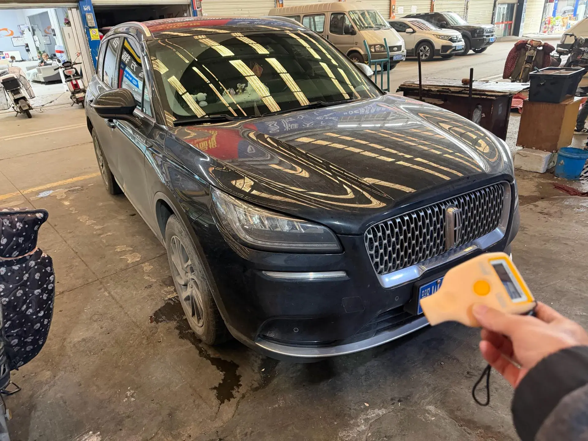 2022 LINCOLN CORSAIR thumbnail 3