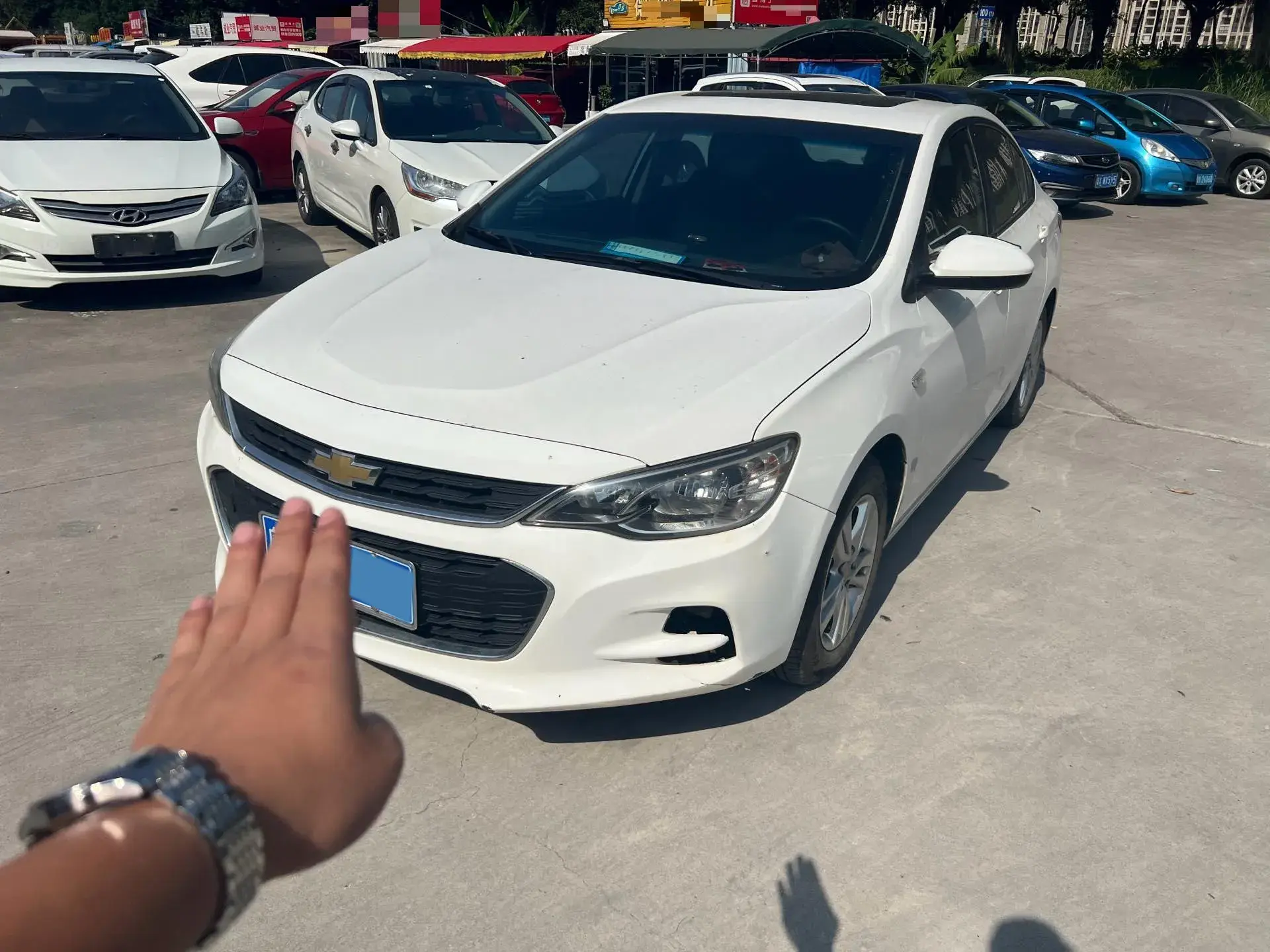 2019 CHEVROLET CAVALIER view 1