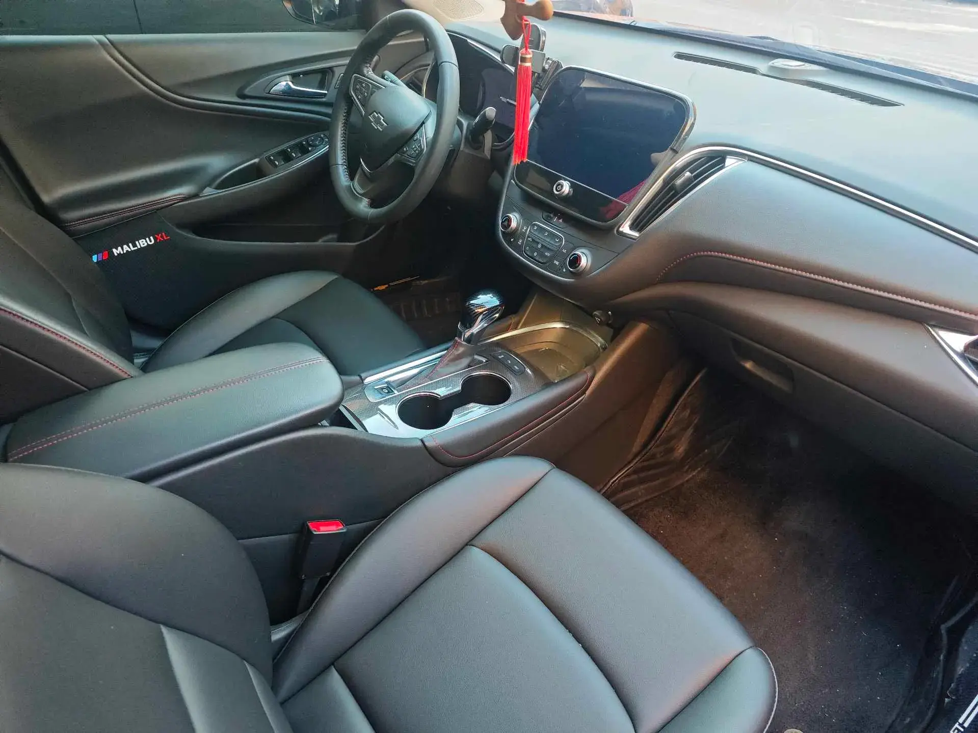 2021 CHEVROLET MALIBU thumbnail 4