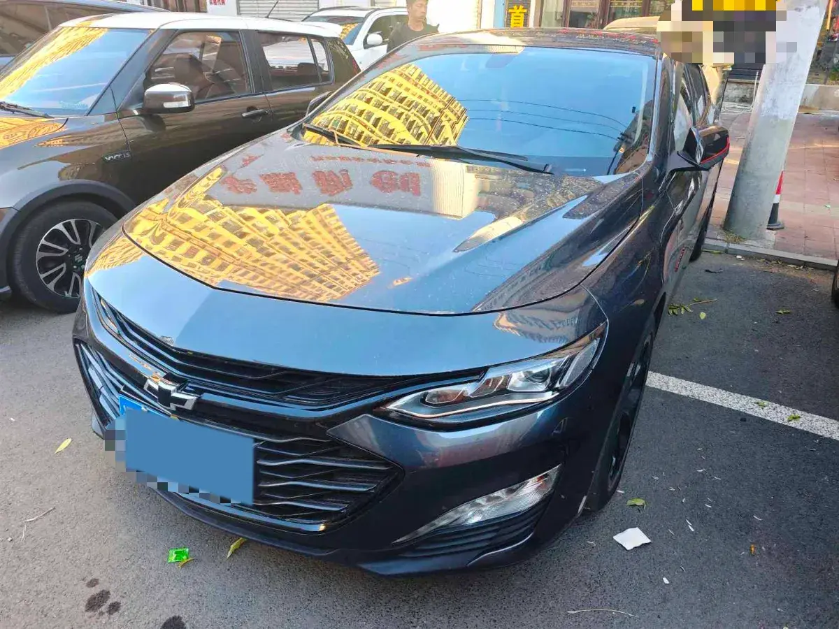 2021 CHEVROLET MALIBU view 1