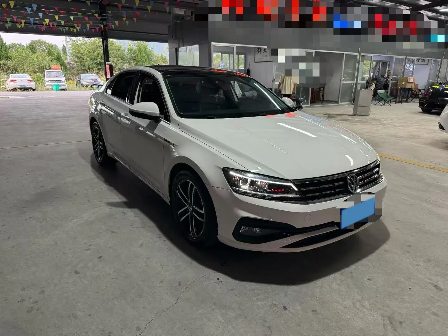 2021 VOLKSWAGEN LAMANDO thumbnail 3