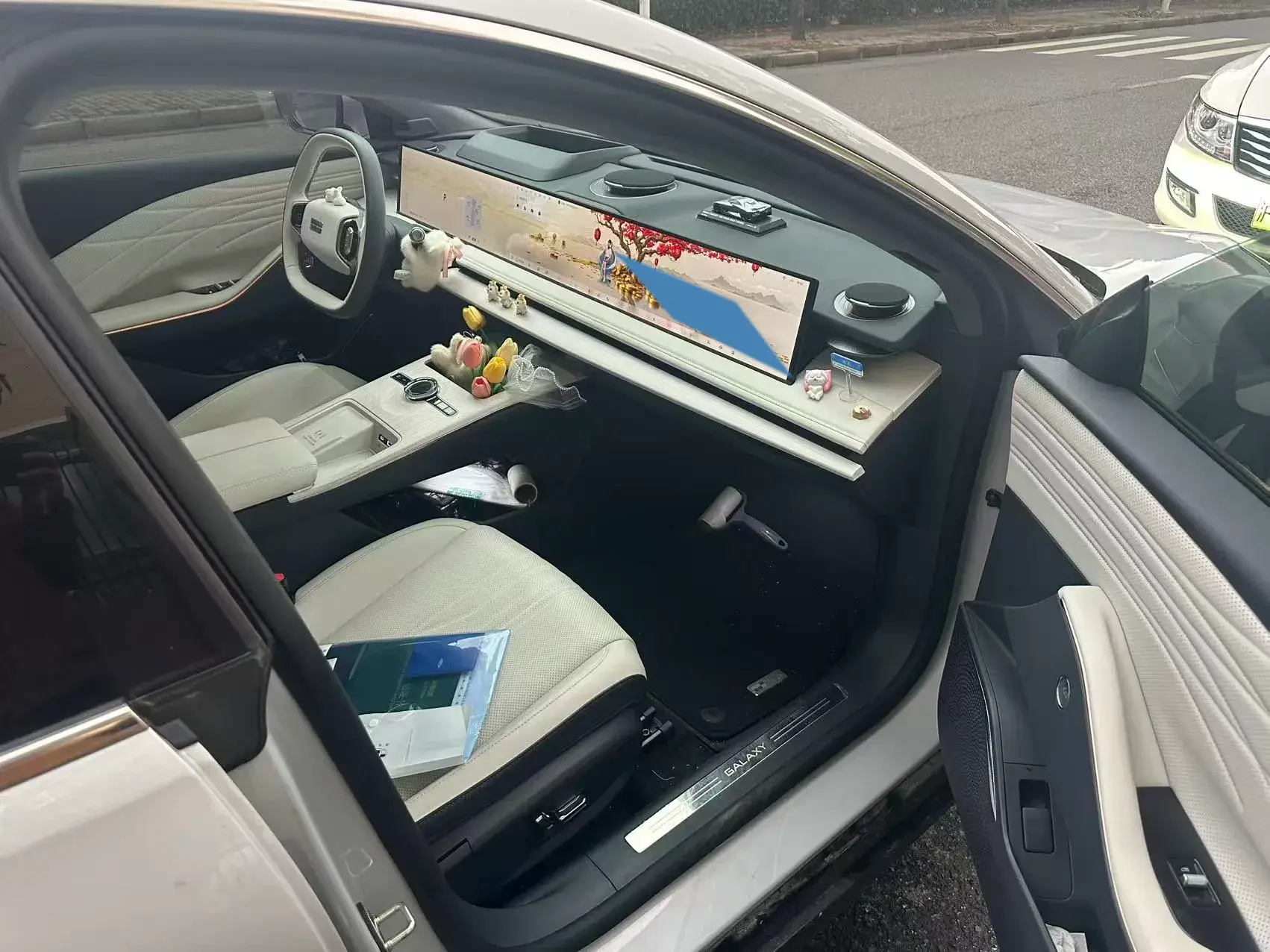 2024 GEELY GALAXY thumbnail 4