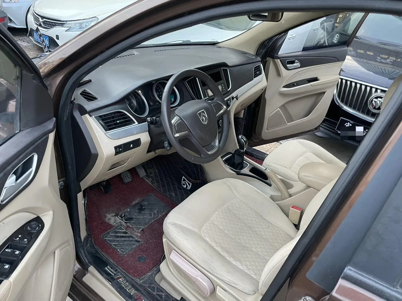 2017 BAOJUN 730 thumbnail 4