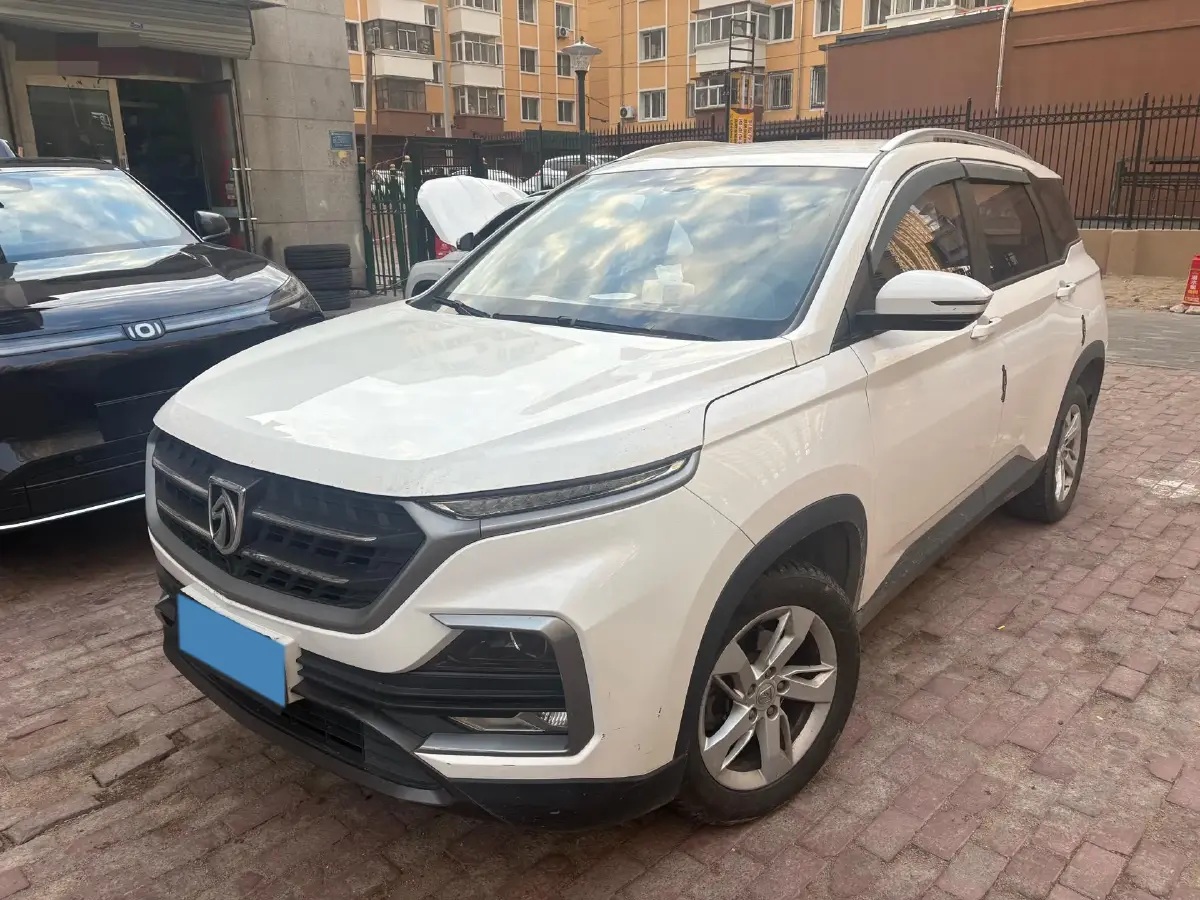 2018 BaoJun 530 1.5T 150HP L4 6MT