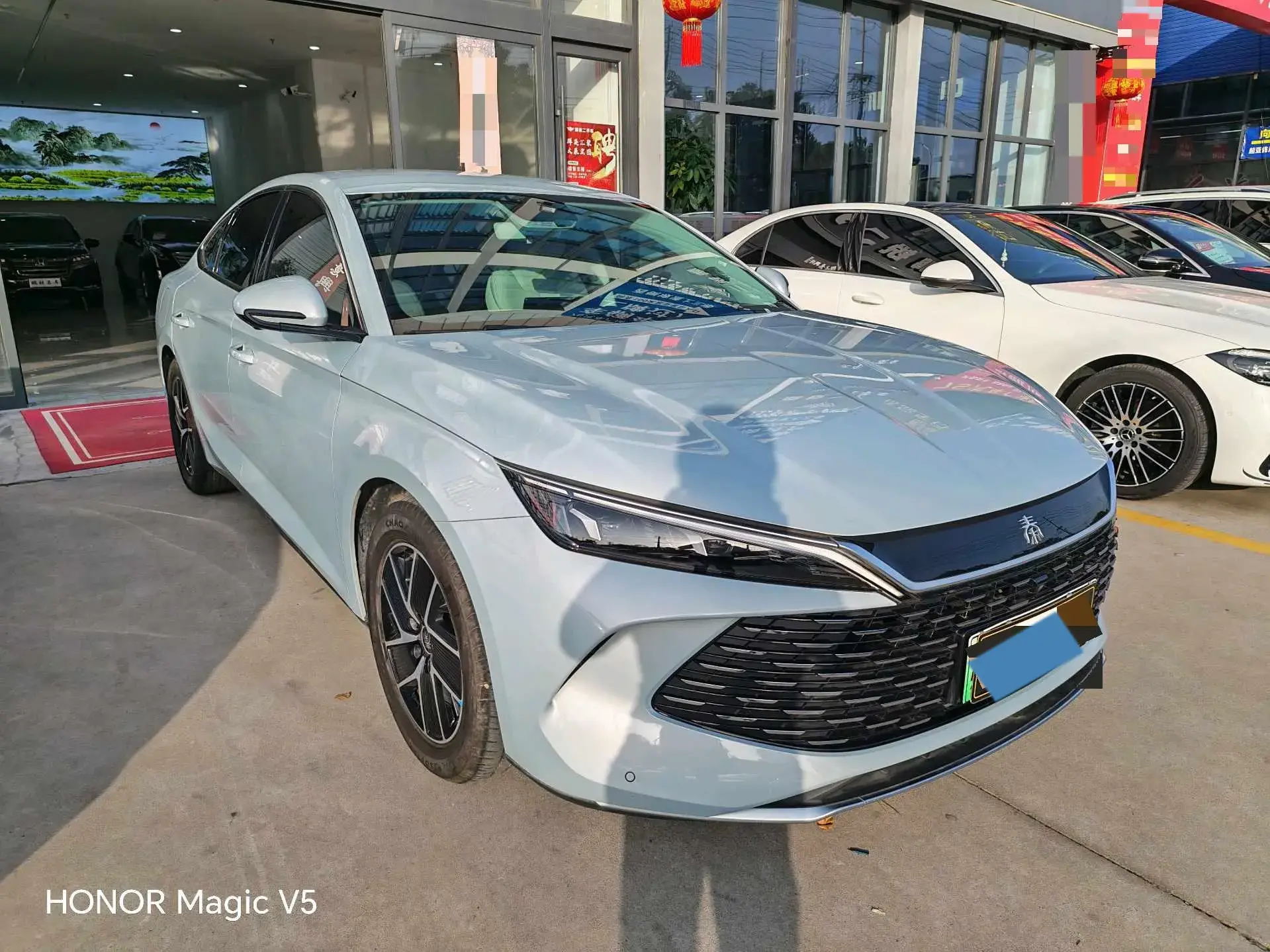 2024 BYD QINL thumbnail 2