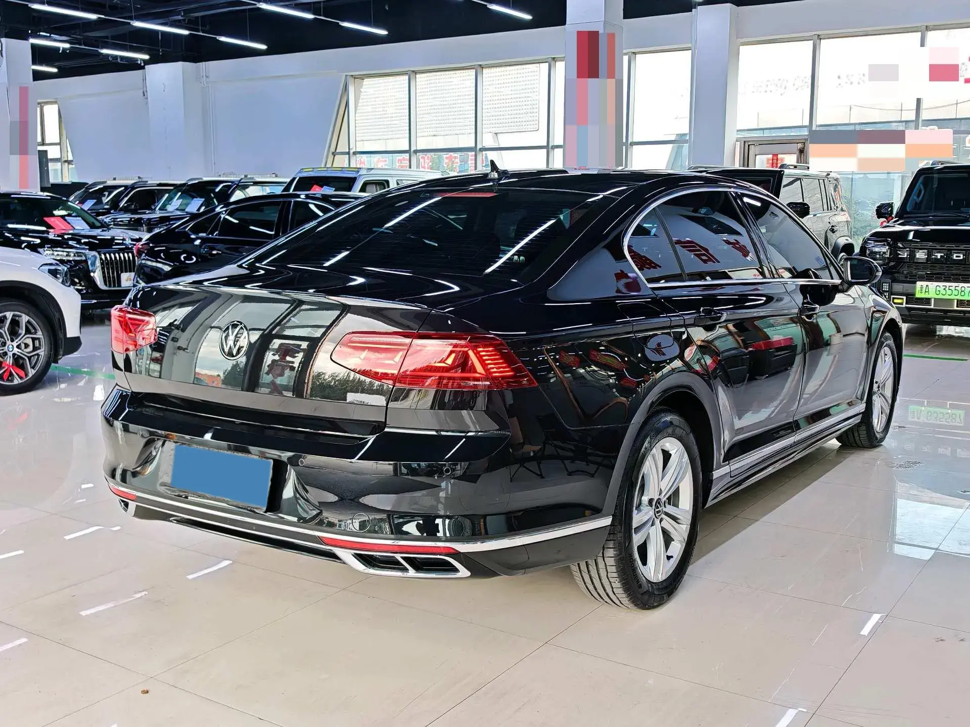 2023 VOLKSWAGEN MAGOTAN thumbnail 4