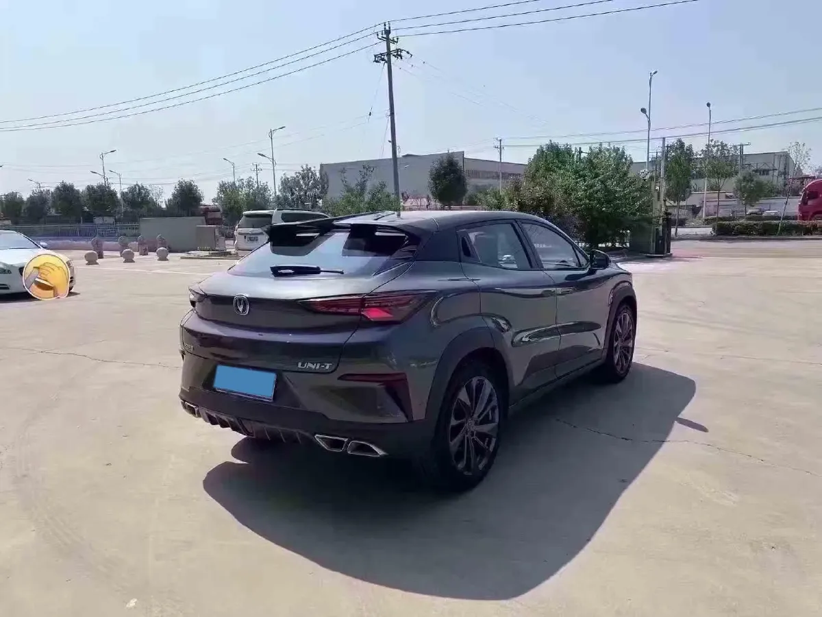 2021 ChangAn UNI-T 1.5T 180HP L4 7DCT,autocango,china used car exporter,china ev exporter,chinese used car exporter,chinese used ev exporter