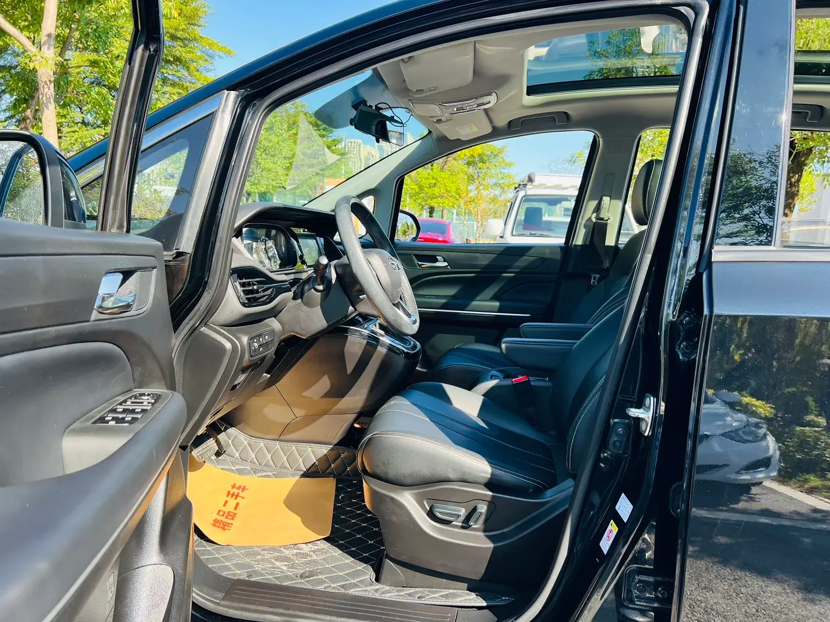 2021 GAC TRUMPCHI thumbnail 4