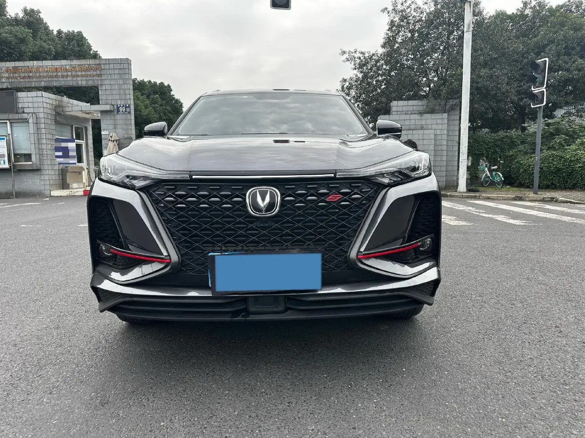 2020 ChangAn CS75 Plus 2.0T 233HP L4 8AT,autocango,china used car exporter,china ev exporter,chinese used car exporter,chinese used ev exporter