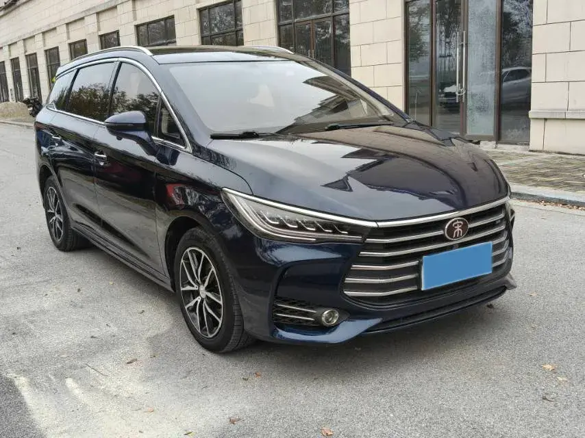 2018 BYD SONG thumbnail 2