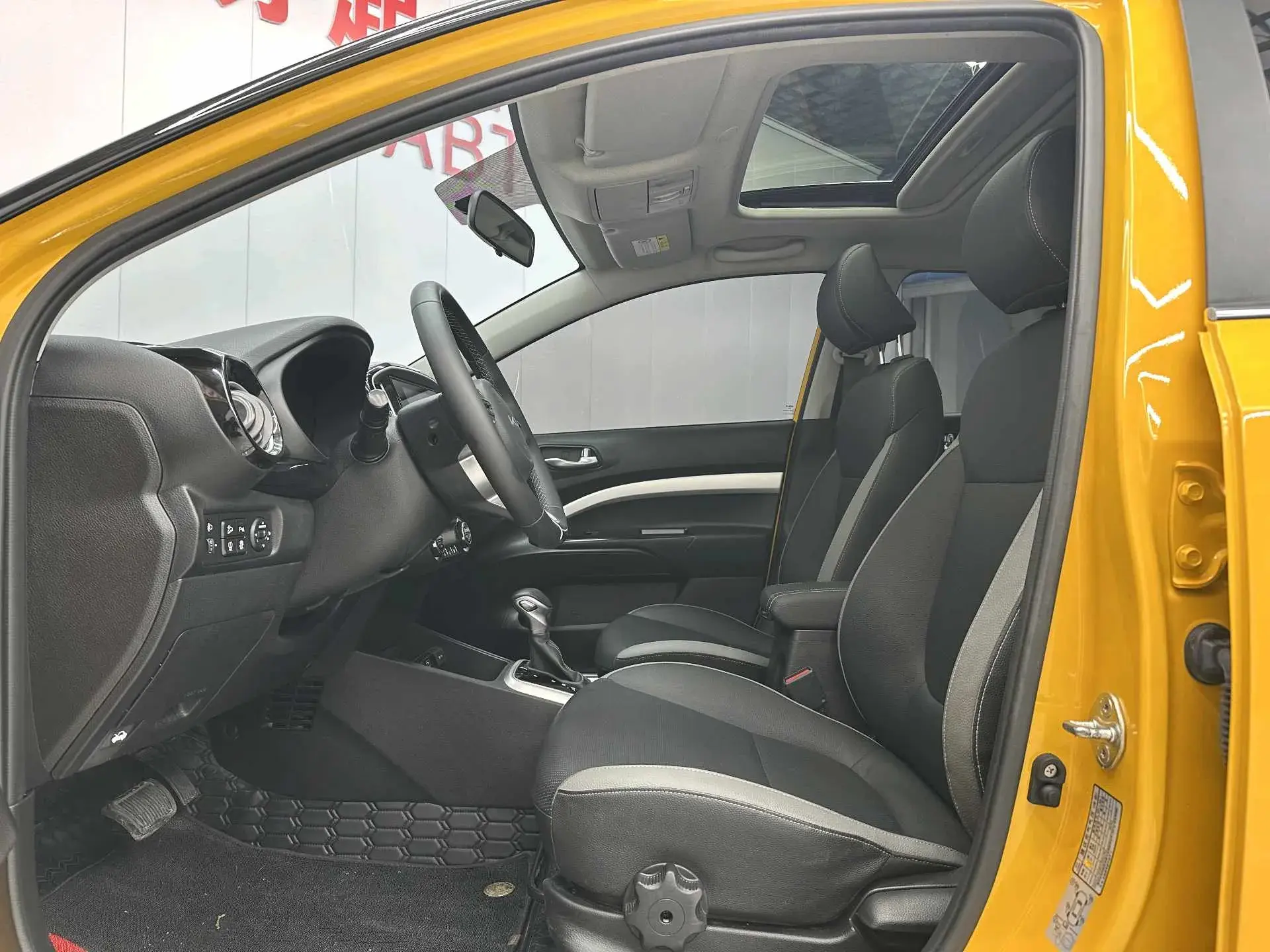 2021 KIA KX1 thumbnail 4