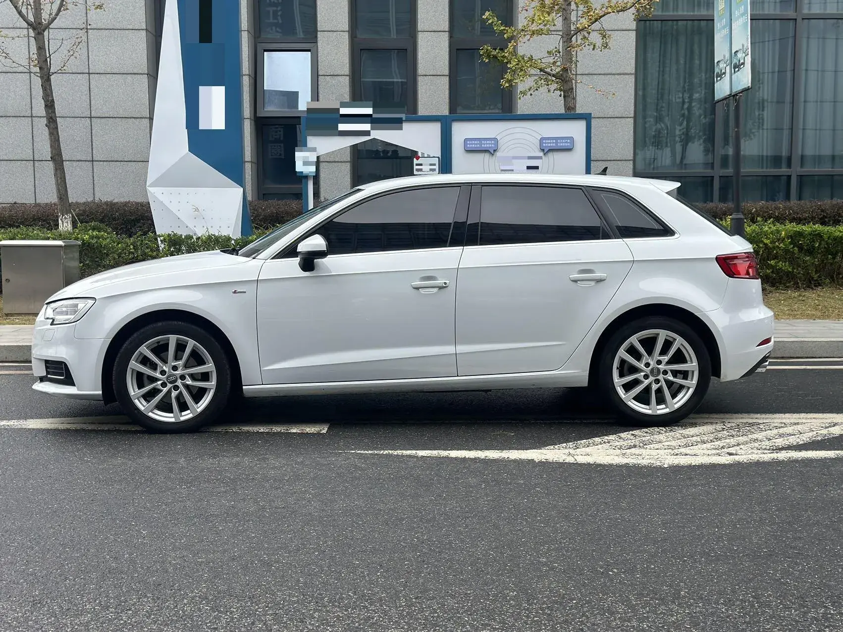 2019 AUDI A3 thumbnail 3