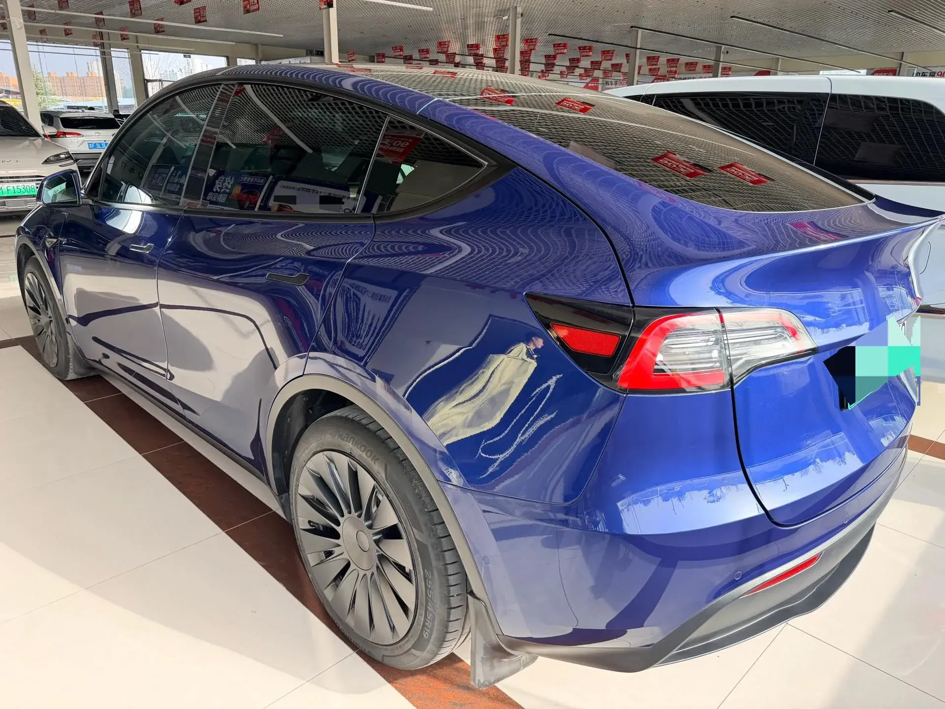 2021 TESLA MODEL thumbnail 4