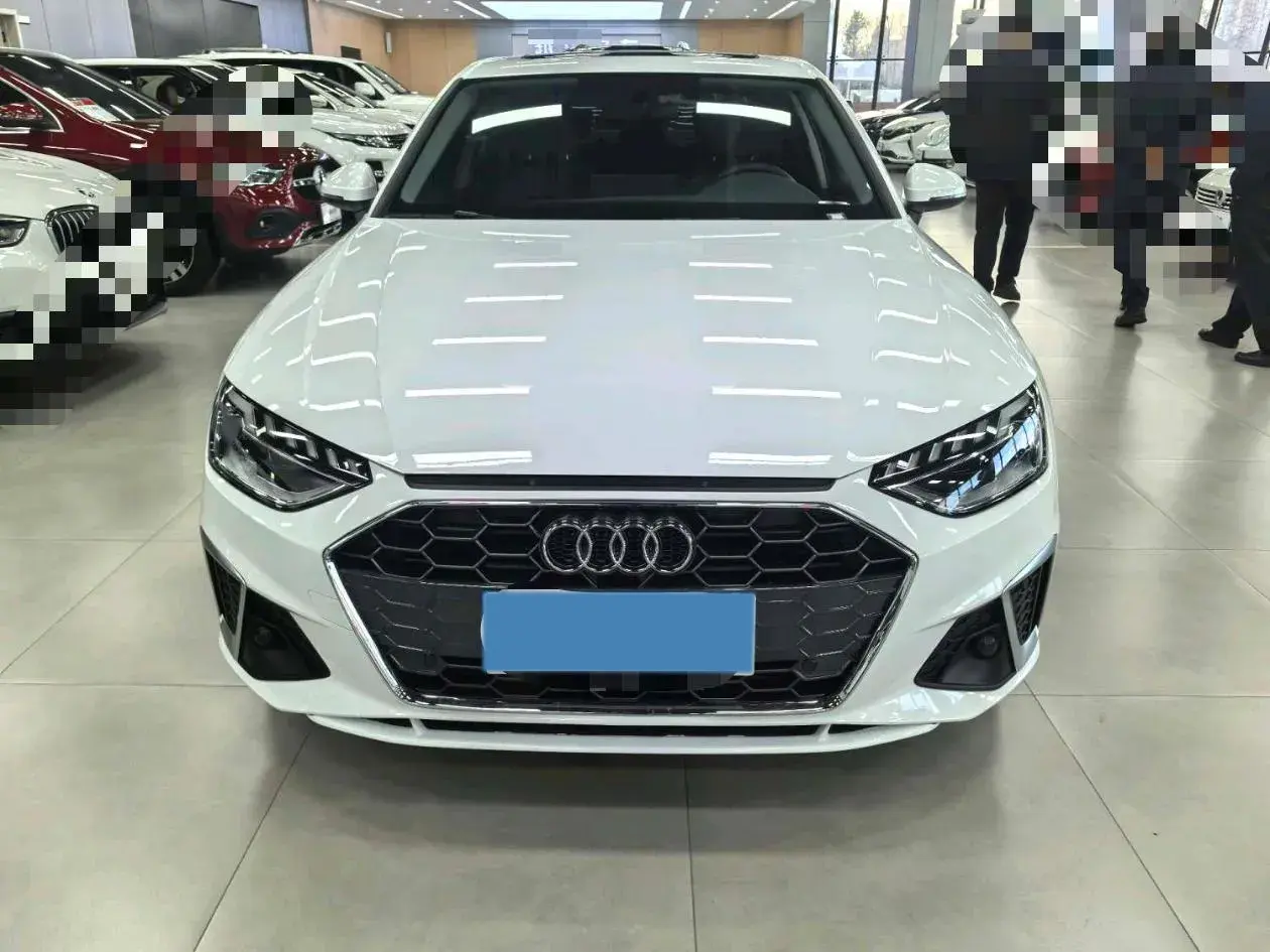 2022 AUDI A4L thumbnail 2