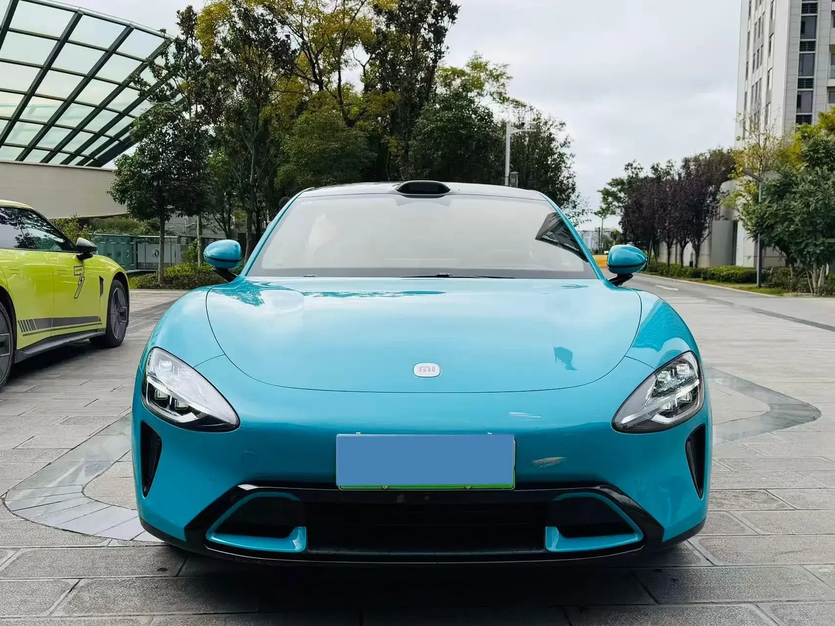 2024 MI SU7 thumbnail 2