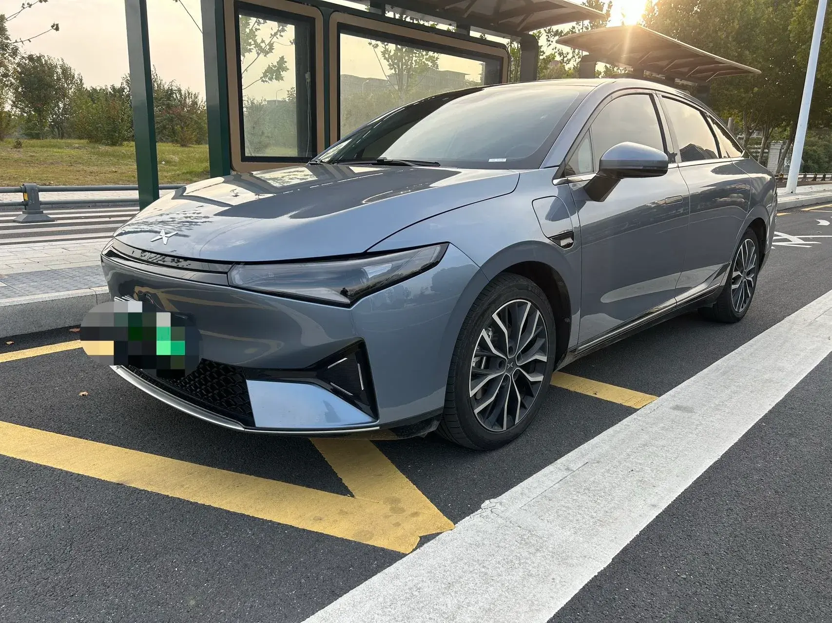 2022 XPENG P5 view 1