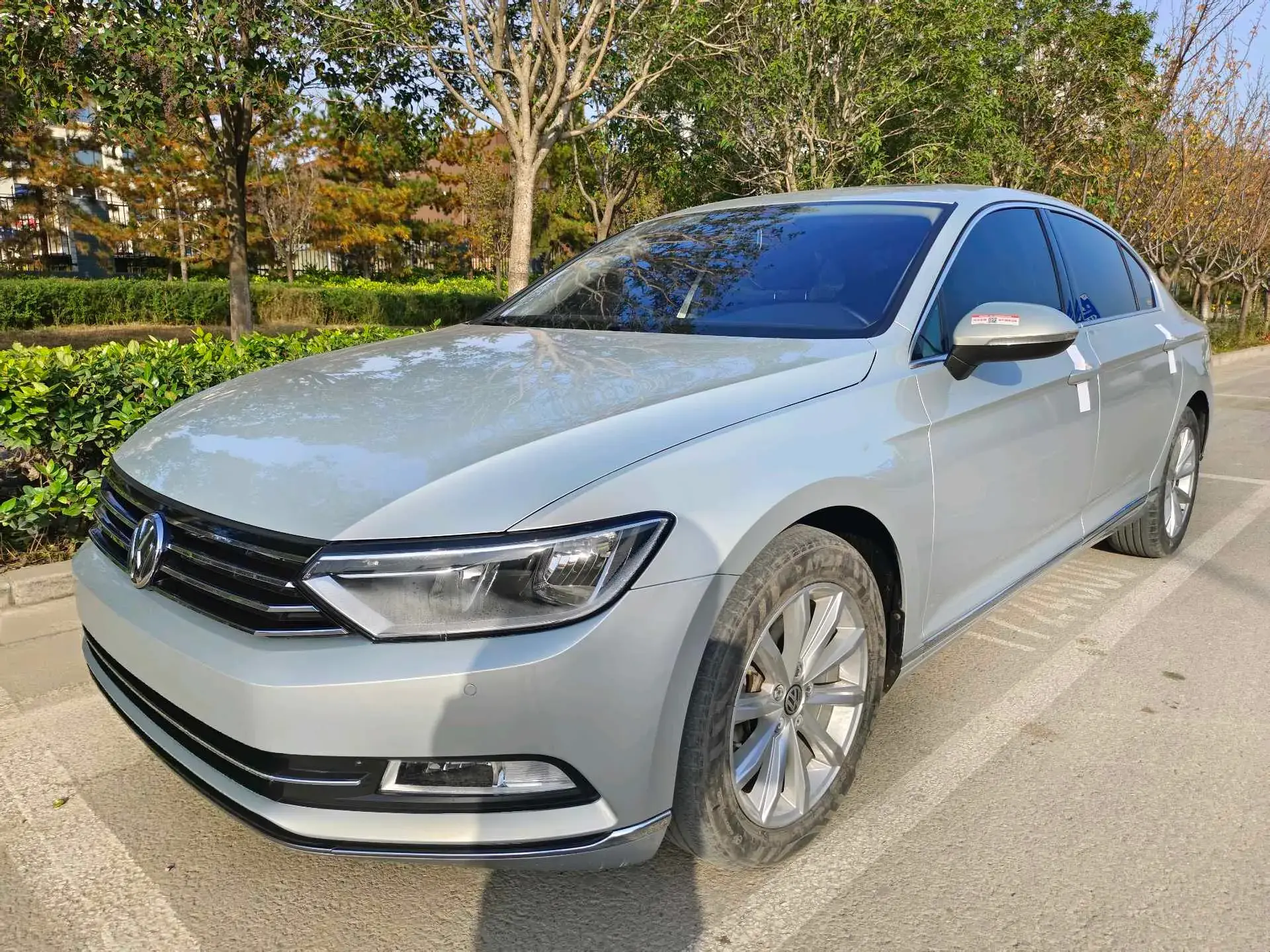 2018 VOLKSWAGEN MAGOTAN view 1