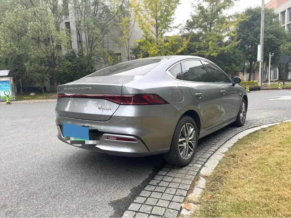 2021 BYD QIN thumbnail 3