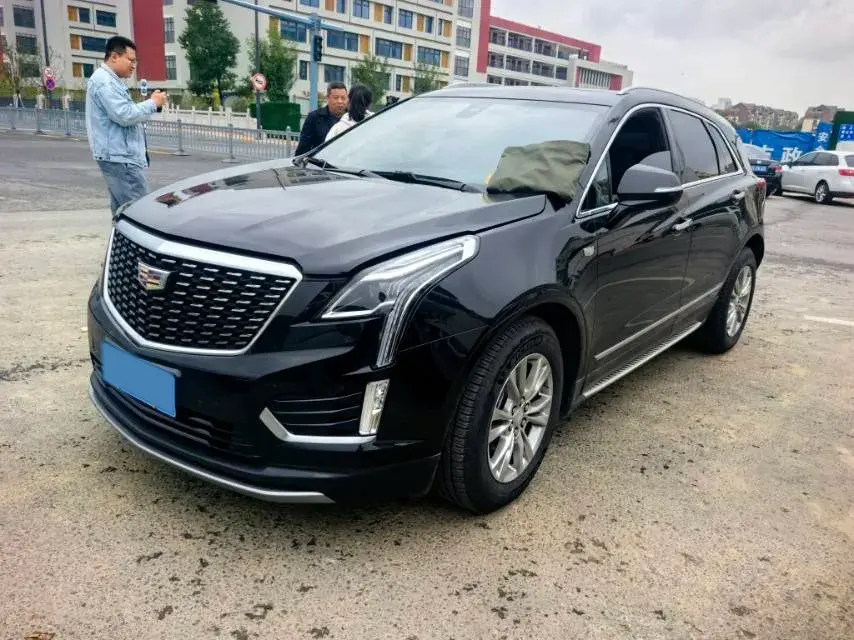 2021 CADILLAC XT5 view 1