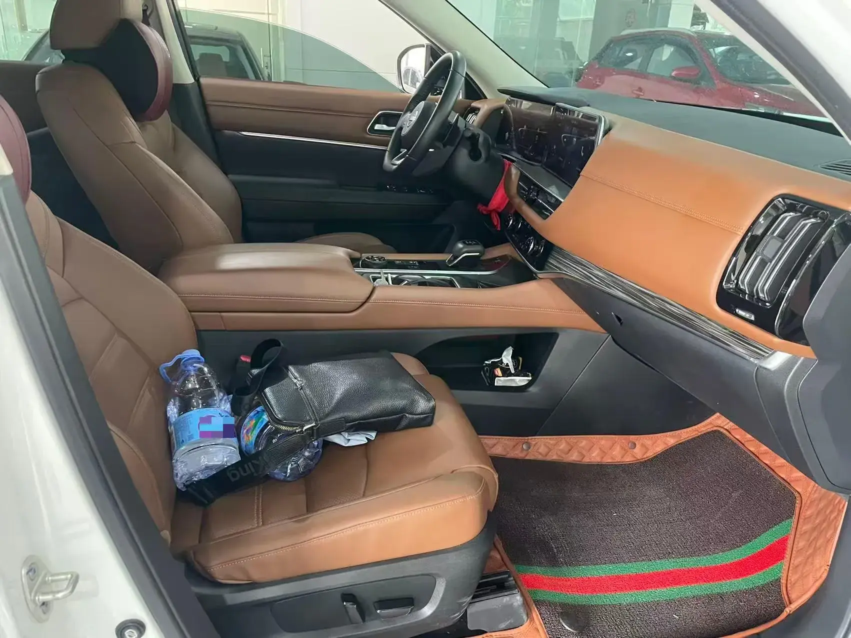 2024 NISSAN PATHFINDER thumbnail 4