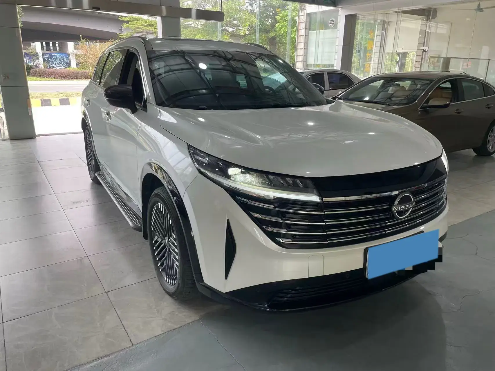 2024 NISSAN PATHFINDER thumbnail 2