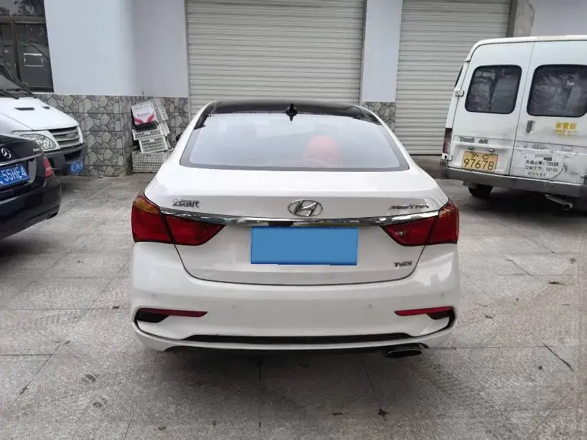 2017 HYUNDAI MISTRA thumbnail 4