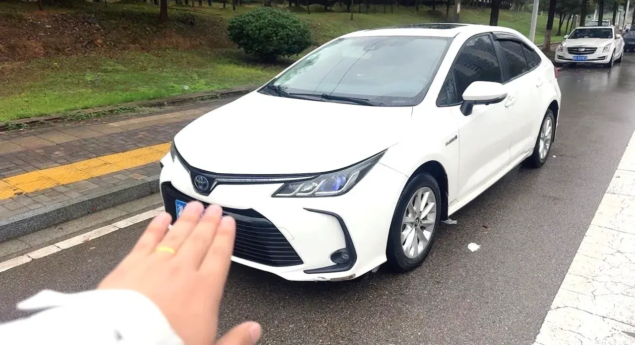 2019 Toyota Corolla 1.8L 98HP L4 E-CVT Hybrid