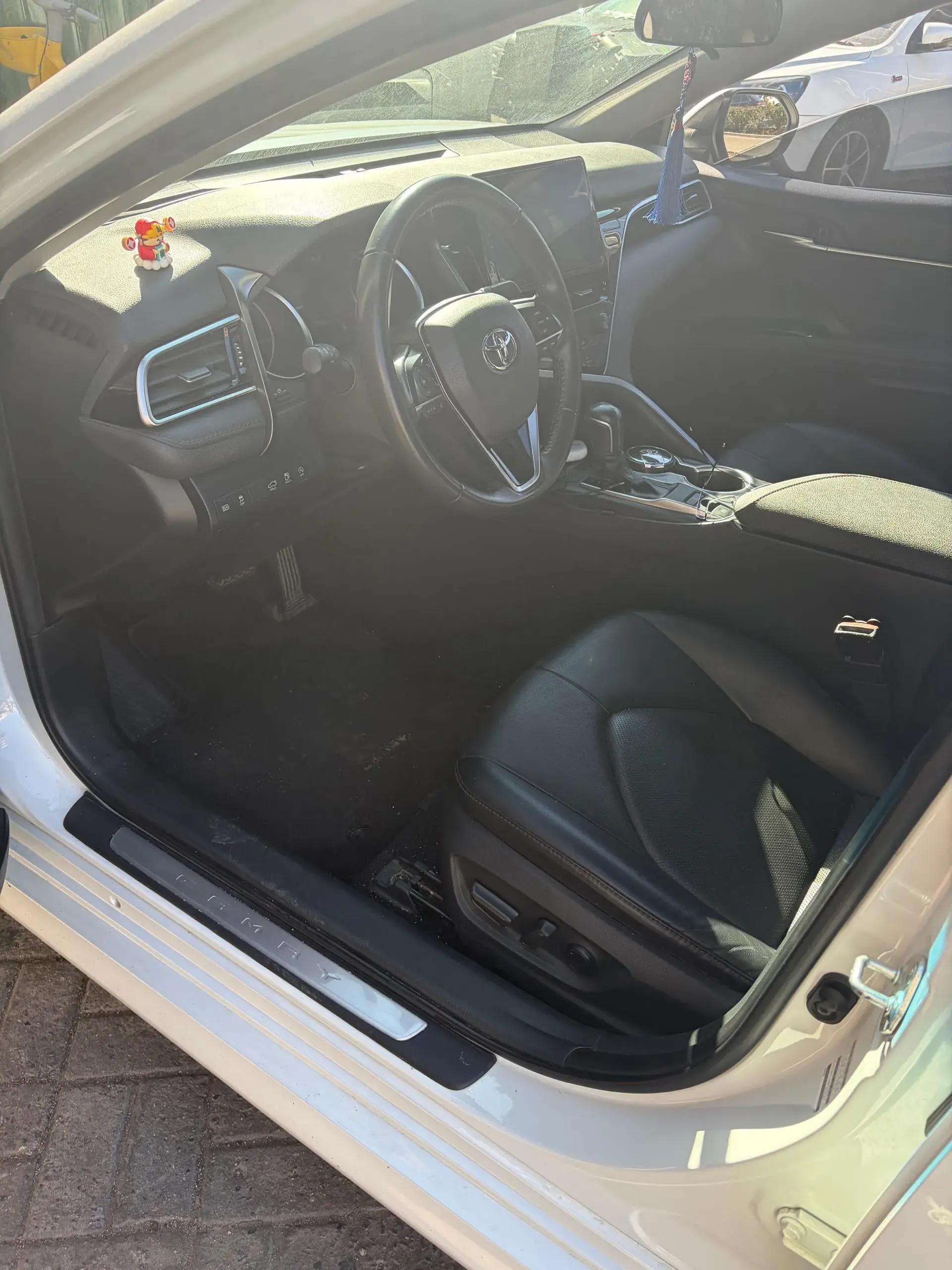 2021 TOYOTA CAMRY thumbnail 4