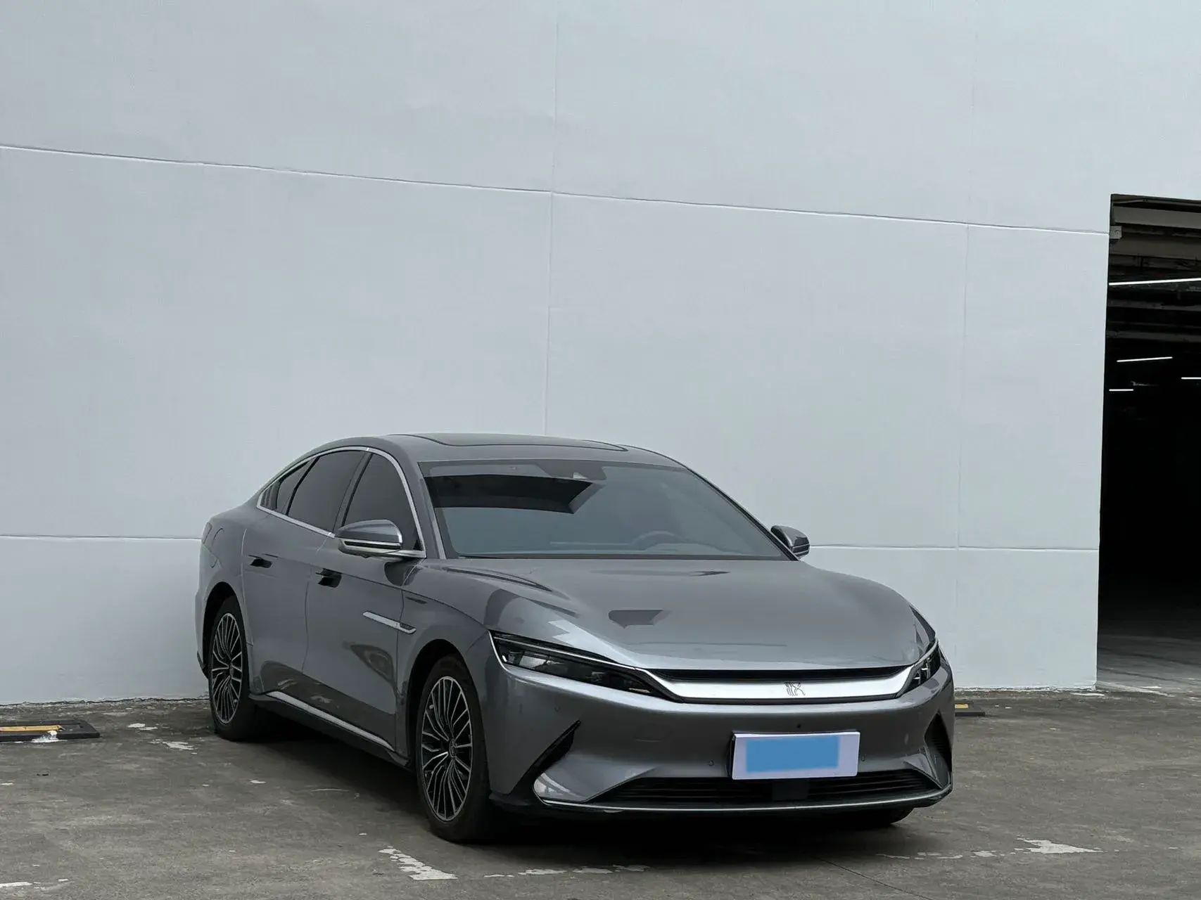 2020 BYD HAN thumbnail 3