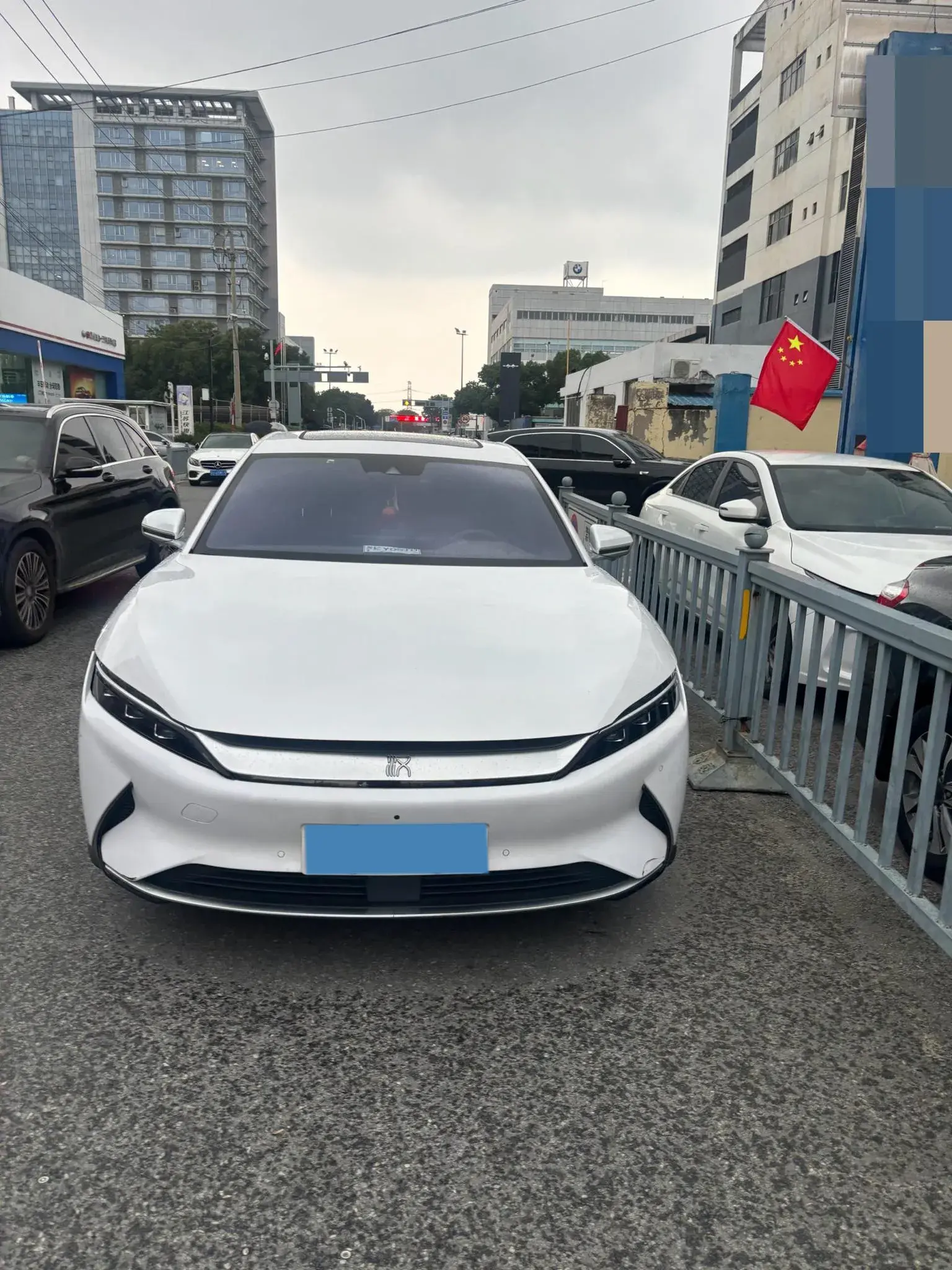 2020 BYD HAN thumbnail 2