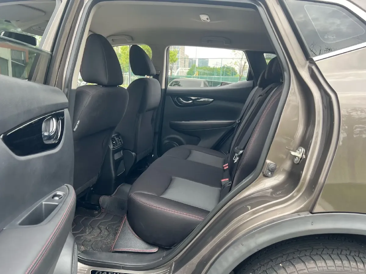 2021 Nissan Qashqai 2.0L 151HP L4 CVT,autocango,china used car exporter,china ev exporter,chinese used car exporter,chinese used ev exporter