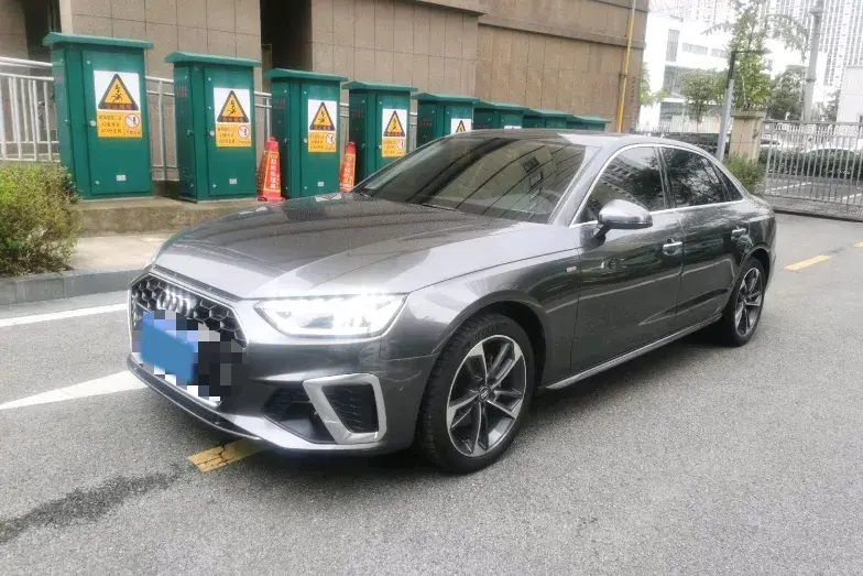 2020 AUDI A4L view 1