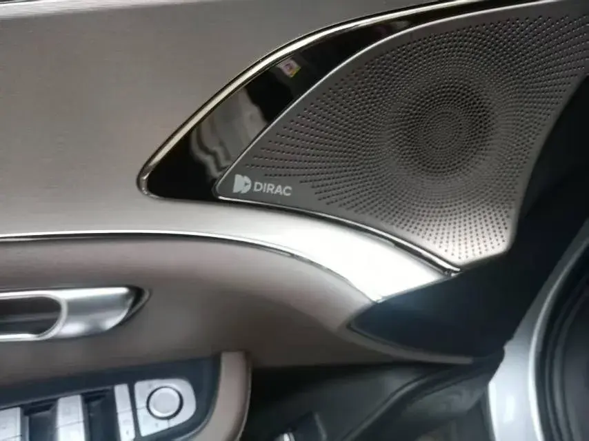 2021 BYD HAN thumbnail 4