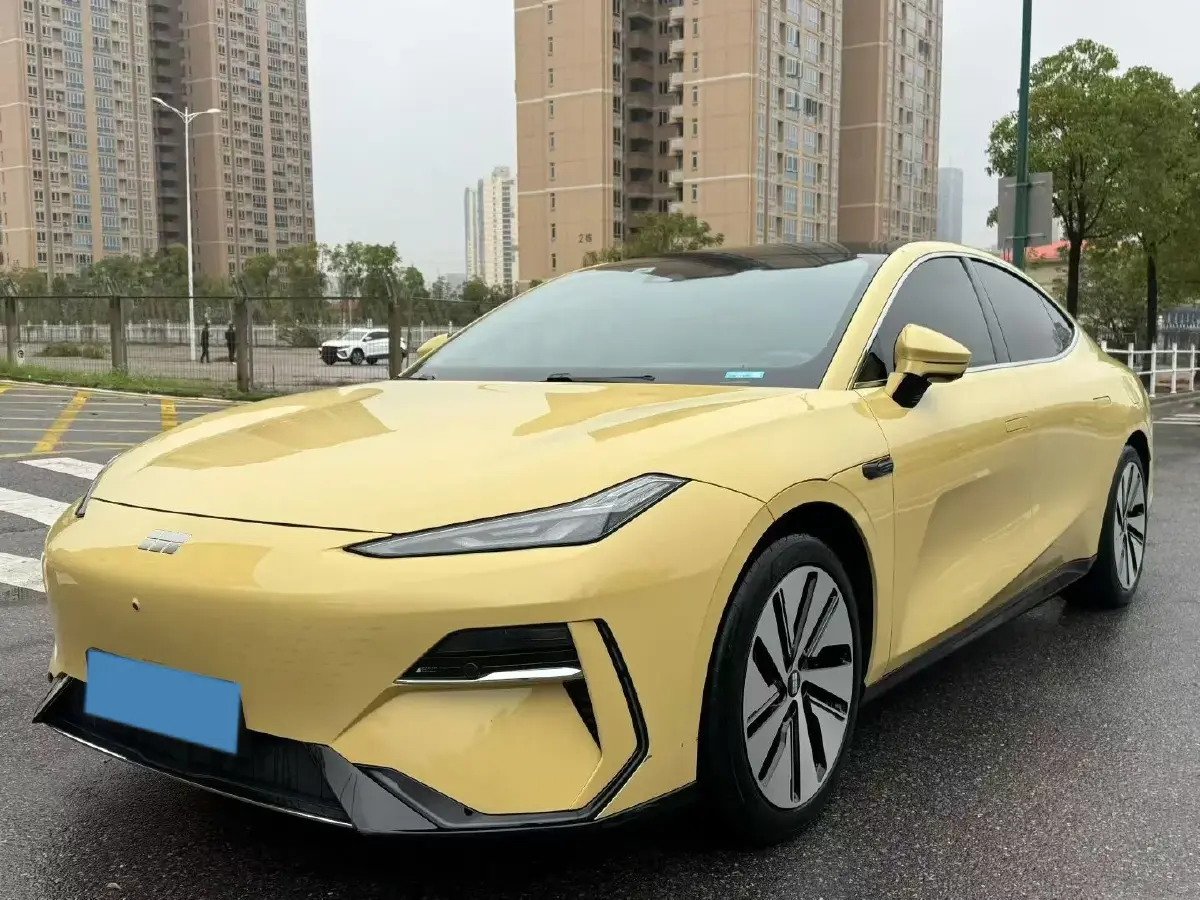 2024 Geely Galaxy E8 BEV 76KWH