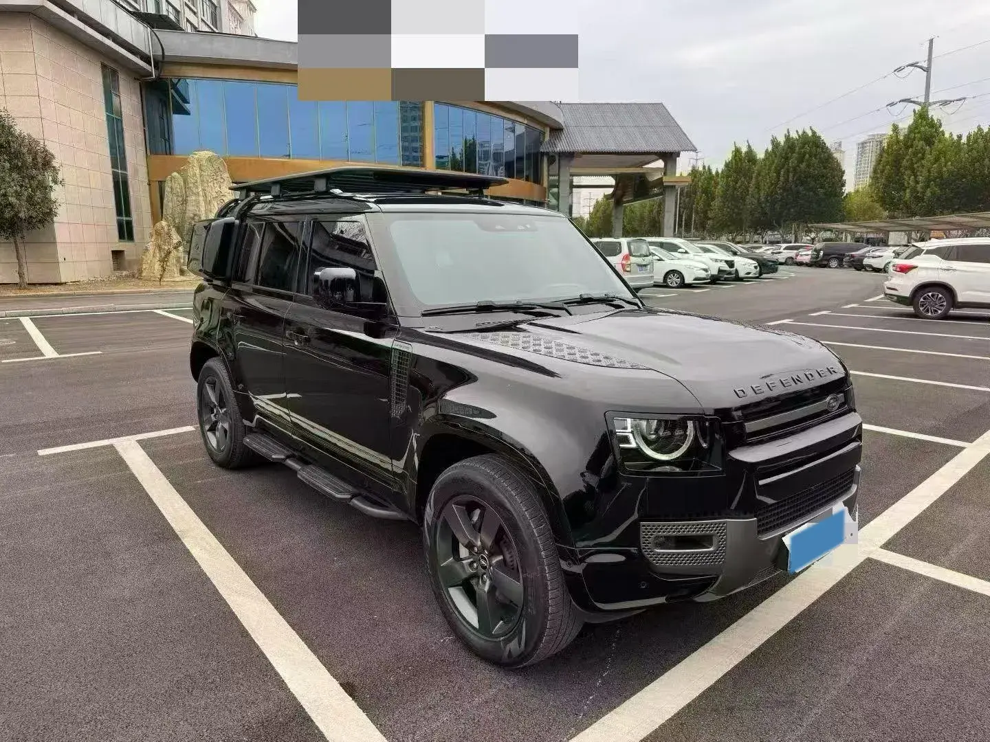 2025 LAND ROVER thumbnail 4