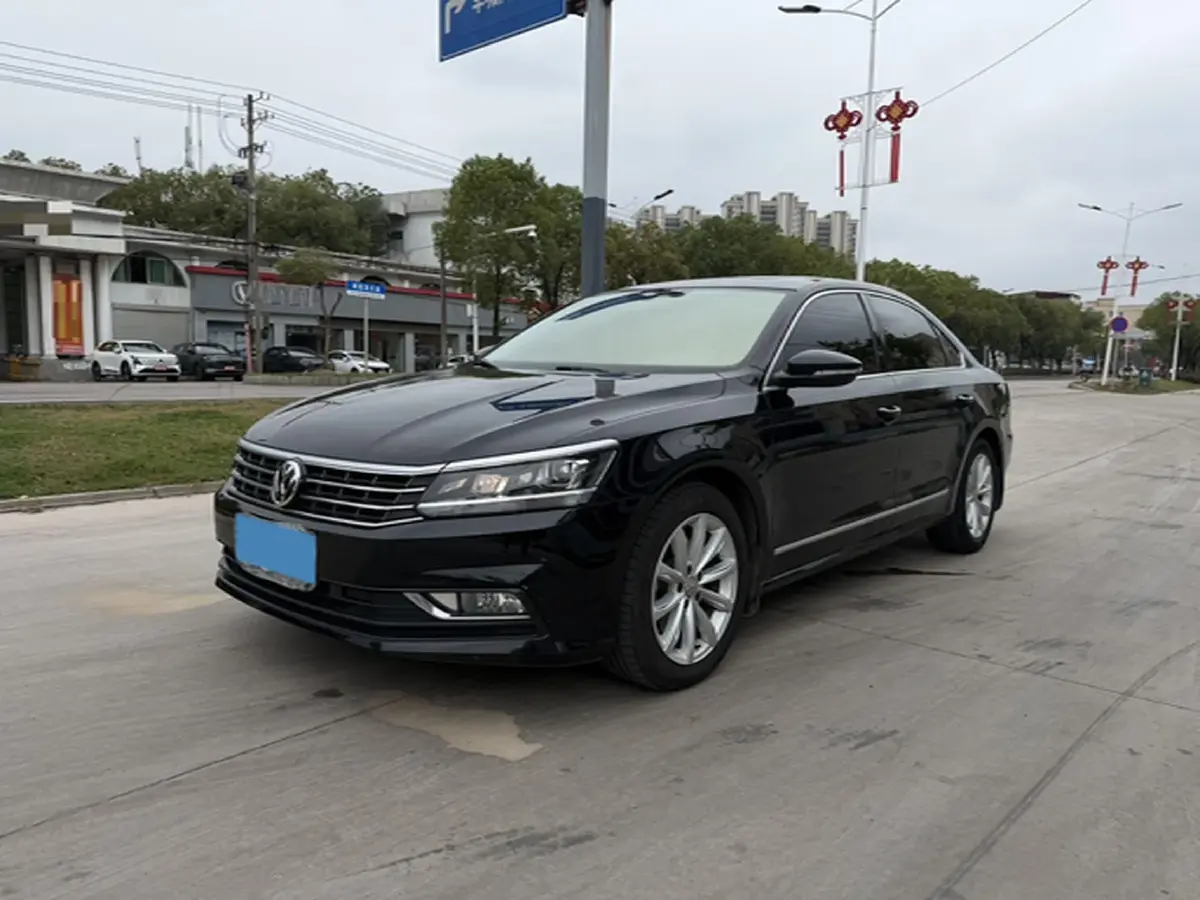 2017 Volkswagen Passat 1.8T 180HP L4 7DCT