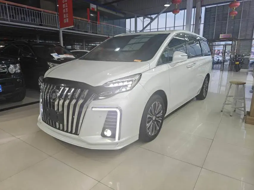 2021 BUICK GL8 view 1