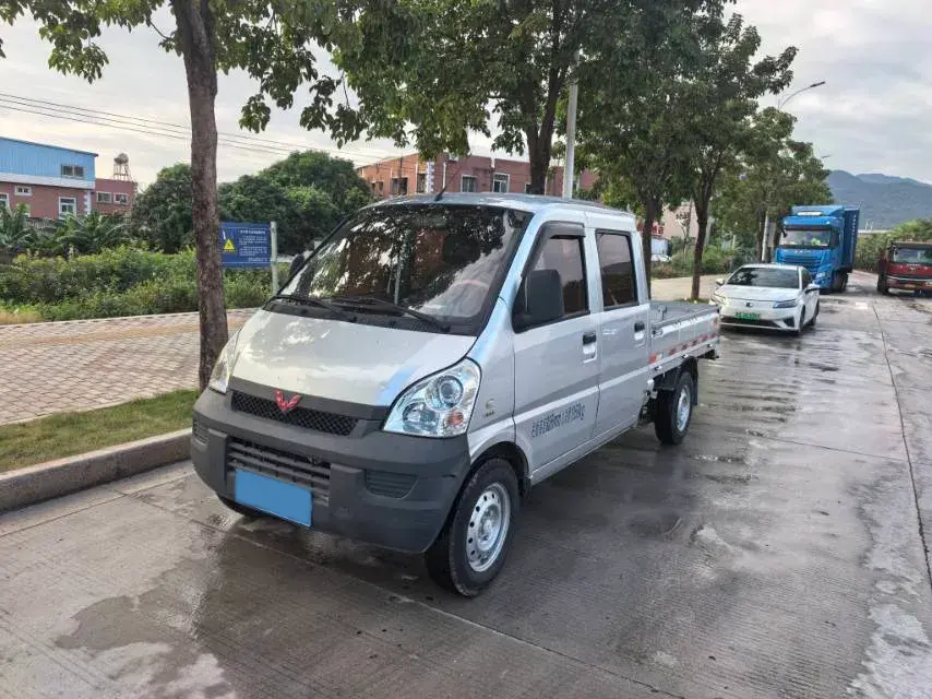 2015 WuLing RongGuang V 1.5L 112HP L4 5MT