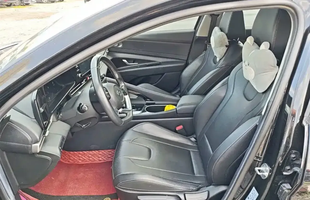 2021 HYUNDAI ELANTRA thumbnail 4