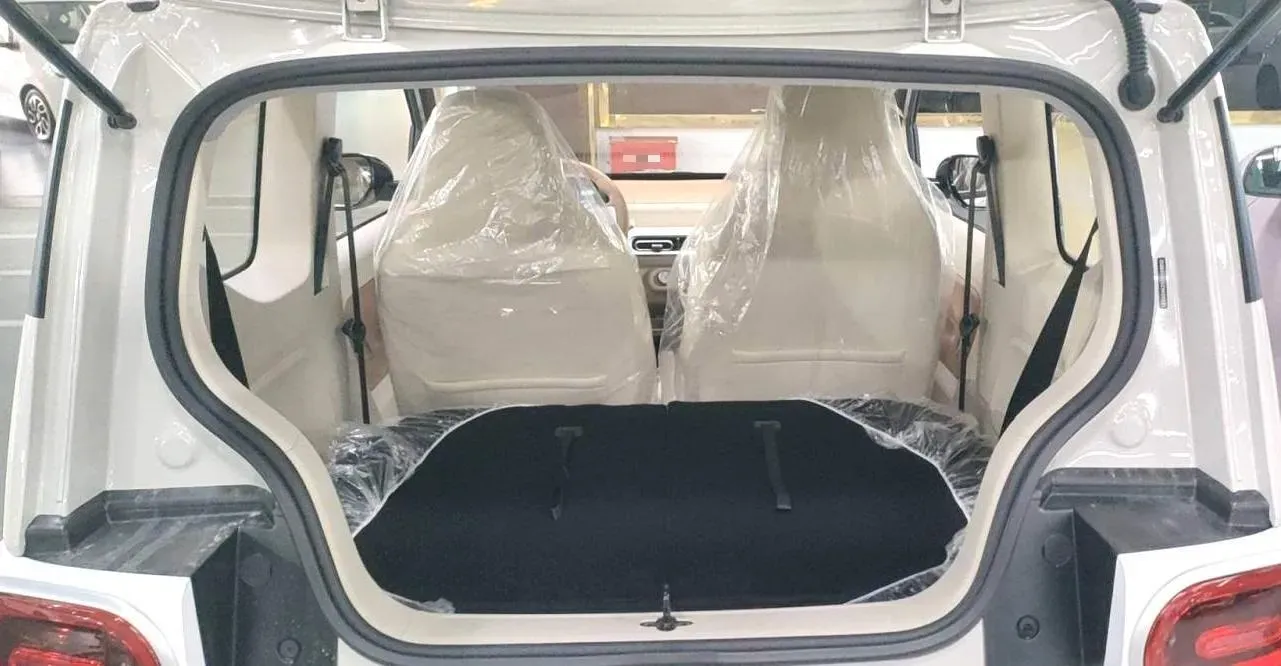 2024 WuLing HongGuang MINI EV BEV 17.3KWH,autocango,china used car exporter,china ev exporter,chinese used car exporter,chinese used ev exporter