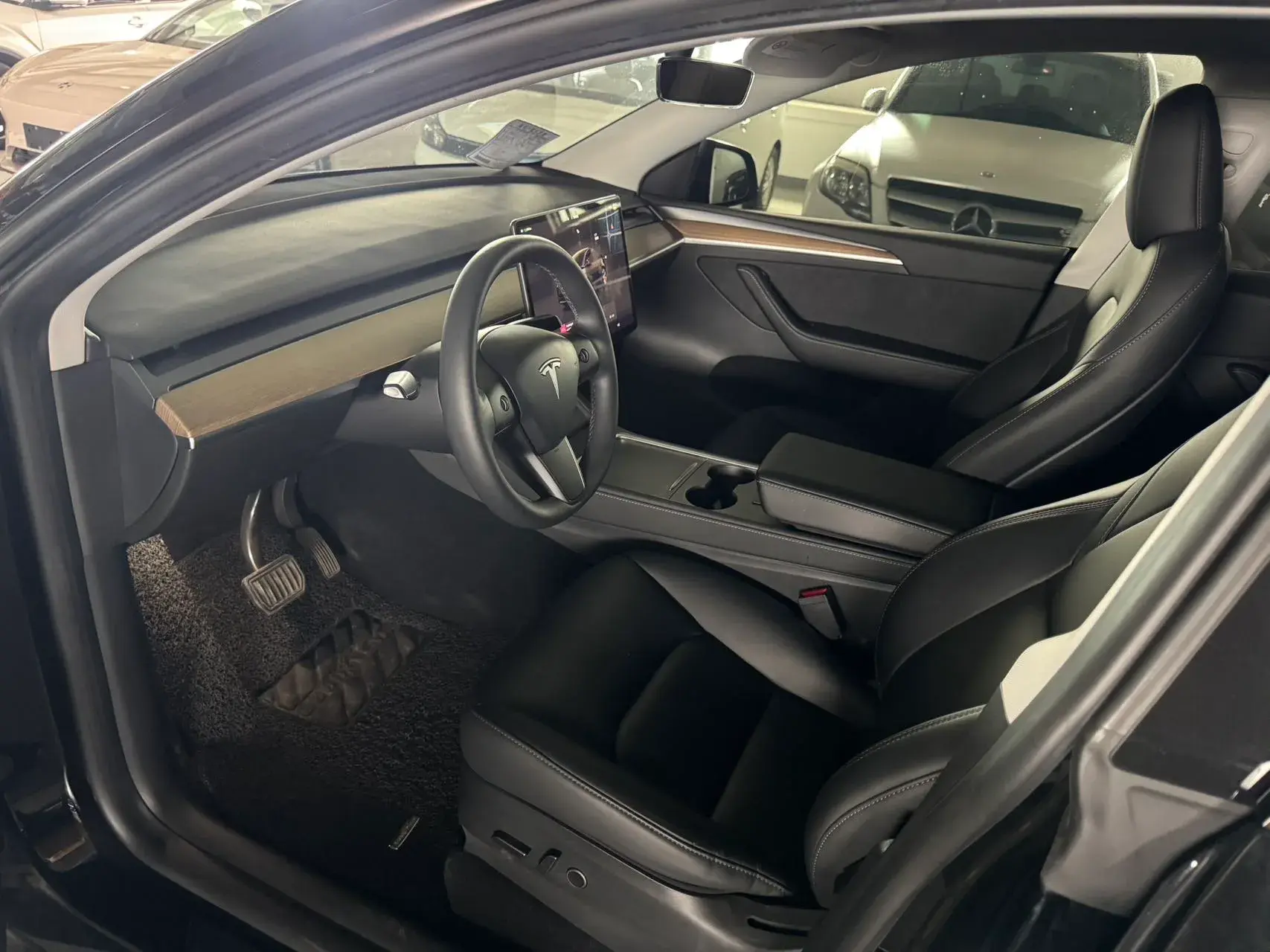 2022 TESLA MODEL thumbnail 3